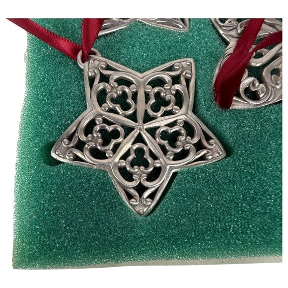 New 2001 Longaberger Pewter Star Ornament Set Of 3 Red Ribbon In Original Box - Picture 2 of 12